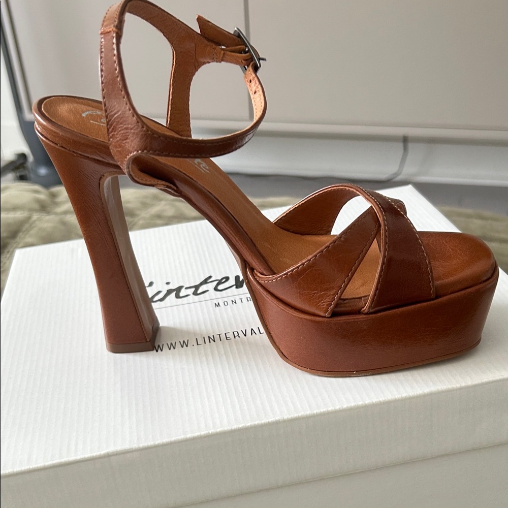 L'INTERVALLE Tan Platform Sandals - Picture 3 of 4